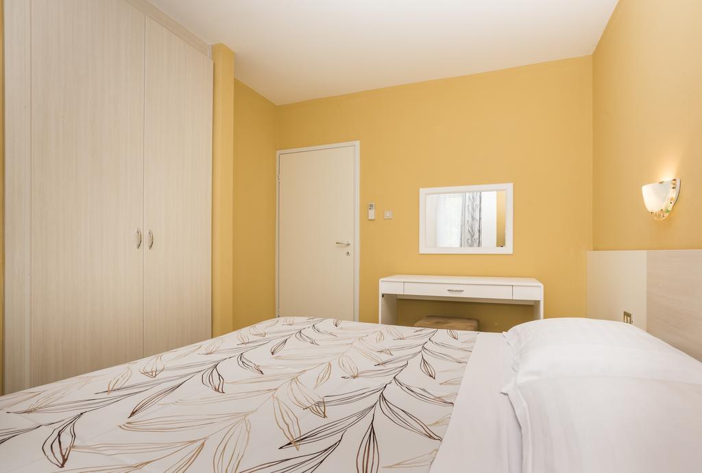 Amfora Plava Laguna Apartment *